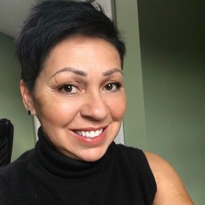 Meet your Posher, Lucinda